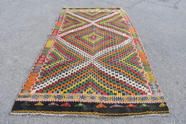 4.8 ft. x 9.7 ft. Vintage Kilim Rug TR59542 Image 2