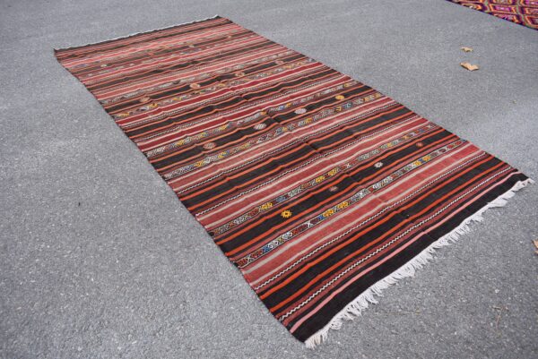 5.3 ft. x 10.5 ft. Vintage Kilim Rug TR59572 Image 3