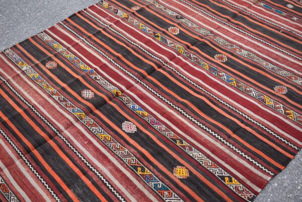5.3 ft. x 10.5 ft. Vintage Kilim Rug TR59572 Image 5