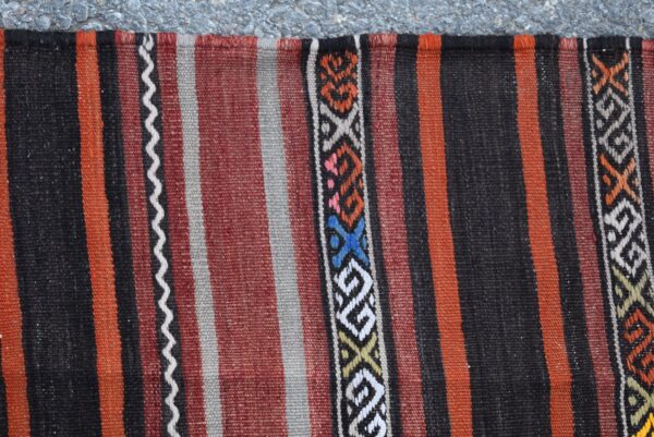5.3 ft. x 10.5 ft. Vintage Kilim Rug TR59572 Image 6