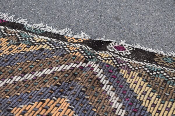 6.1 ft. x 9.9 ft. Vintage Kilim Rug TR59602 Image 5