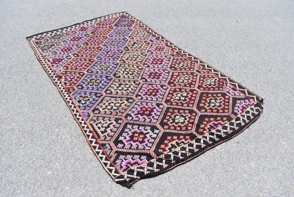 4.7 ft. x 8.1 ft. Vintage Kilim Rug TR59672 Image 2