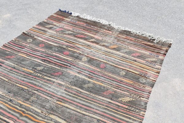 5.2 ft. x 7.5 ft. Vintage Kilim Rug TR59682 Image 4