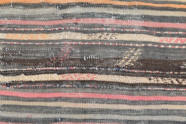 5.2 ft. x 7.5 ft. Vintage Kilim Rug TR59682 Image 6