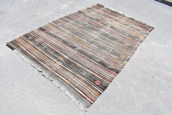 5.2 ft. x 7.5 ft. Vintage Kilim Rug TR59682 Image 1
