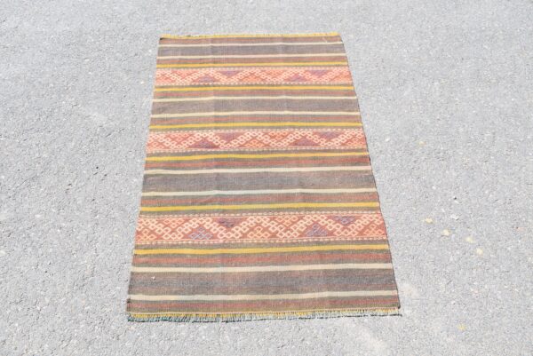 2.4 ft. x 4.1 ft. Vintage Kilim Rug TR59752 Image 2