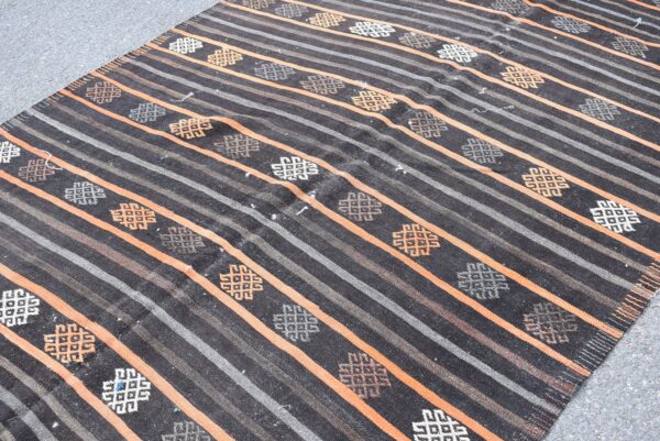 5.9 ft. x 10.9 ft. Vintage Kilim Rug TR59802 Image 5