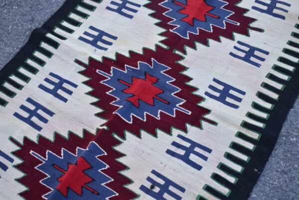 3 ft. x 4.8 ft. Vintage Kilim Rug TR59842 Image 5