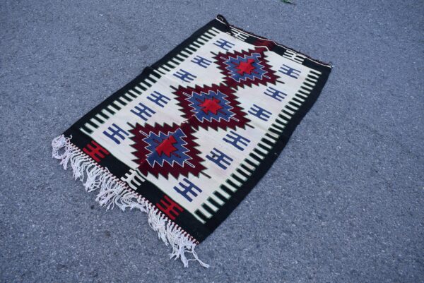 3 ft. x 4.8 ft. Vintage Kilim Rug TR59842 Image 1