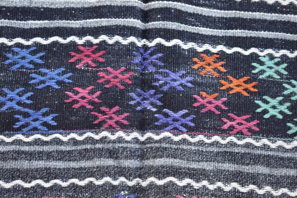 4.7 ft. x 9 ft. Vintage Kilim Rug TR59862 Image 6