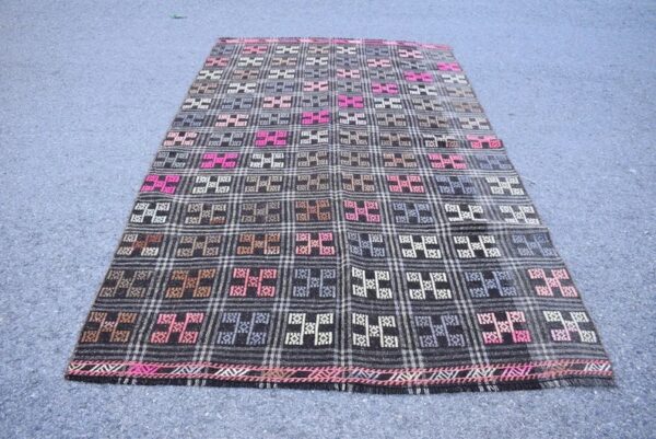 5.5 ft. x 9.4 ft. Vintage Kilim Rug TR59882 Image 2