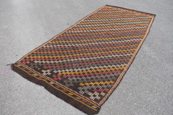 4.5 ft. x 10 ft. Vintage Kilim Rug TR59892 Image 1