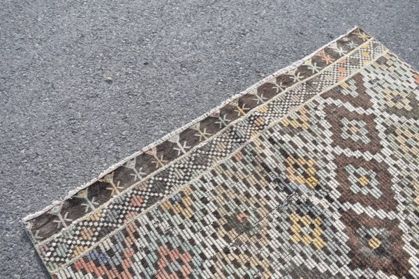5.4 ft. x 10.5 ft. Vintage Kilim Rug TR59952 Image 5