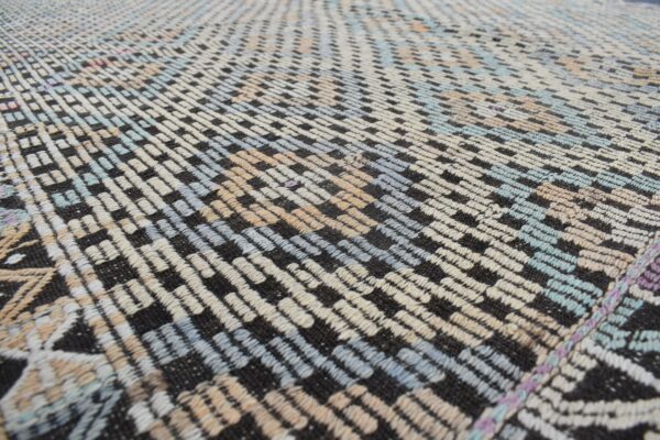 5.4 ft. x 7.4 ft. Vintage Kilim Rug TR59972 Image 5