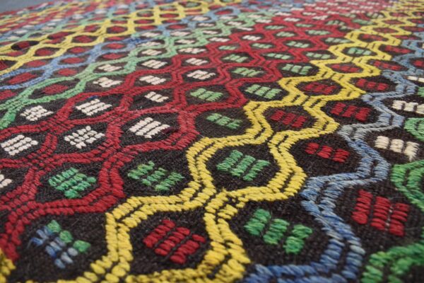 5.6 ft. x 10.8 ft. Vintage Kilim Rug TR59982 Image 5