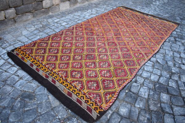 5.6 ft. x 10.8 ft. Vintage Kilim Rug TR60002 Image 1