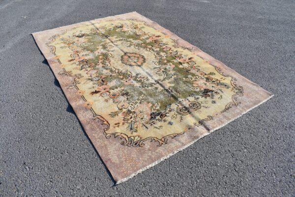 5.5 ft. x 8.4 ft. Vintage Turkish Rug TR99076 Image 3