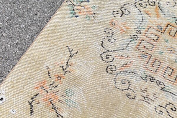 3.9 ft. x 9.4 ft. Vintage Turkish Rug TR99146 Image 4