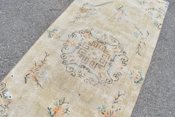 3.9 ft. x 9.4 ft. Vintage Turkish Rug TR99146 Image 5