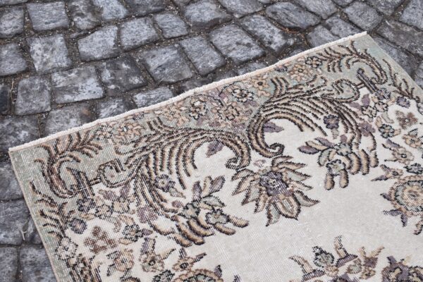 3.7 ft. x 7.1 ft. Vintage Turkish Rug TR99186 Image 5