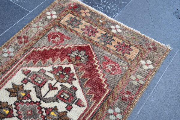1.8 ft. x 3.7 ft. Vintage Turkish Rug TR99286 Image 4