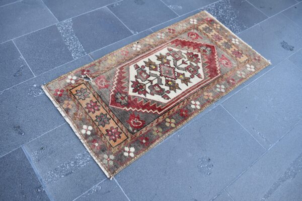 1.8 ft. x 3.7 ft. Vintage Turkish Rug TR99286 Image 1