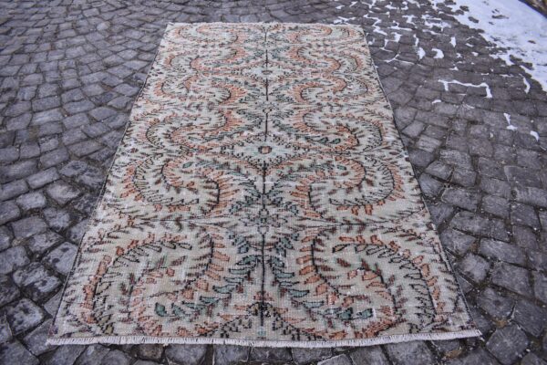 4.5 ft. x 8.1 ft. Vintage Turkish Rug TR99376 Image 2