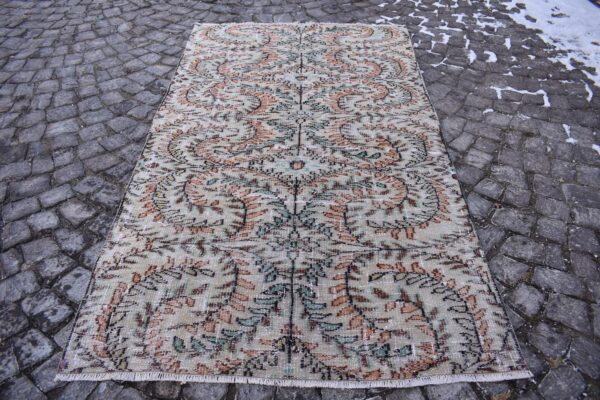 4.5 ft. x 8.1 ft. Vintage Turkish Rug TR99376 Image 3