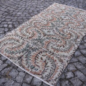 4.5 ft. x 8.1 ft. Vintage Turkish Rug TR99376 Image 1