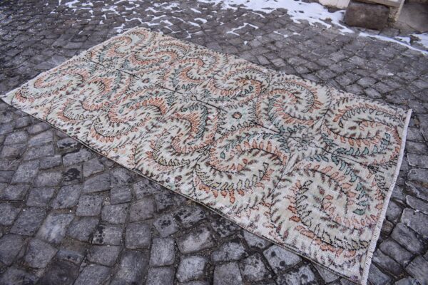 4.5 ft. x 8.1 ft. Vintage Turkish Rug TR99376 Image 5