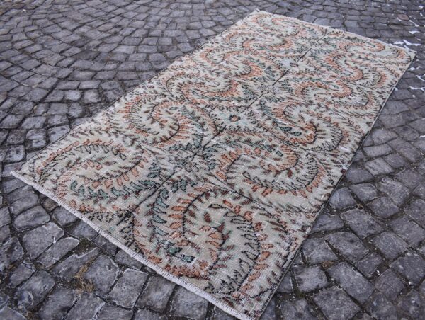 4.5 ft. x 8.1 ft. Vintage Turkish Rug TR99376 Image 1