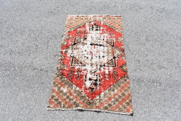 2.7 ft. x 5.1 ft. Vintage Turkish Rug TR99416 Image 2