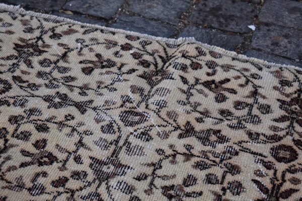 4.9 ft. x 8 ft. Vintage Turkish Rug TR99486 Image 5