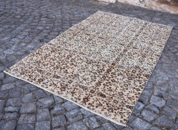 4.9 ft. x 8 ft. Vintage Turkish Rug TR99486 Image 1