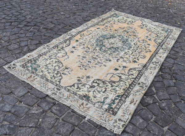 5 ft. x 8.8 ft. Vintage Turkish Rug TR99526 Image 1