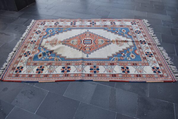 5.5 ft. x 8.1 ft. Vintage Turkish Rug TR99556 Image 4