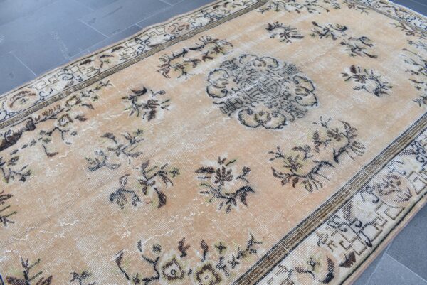 4.7 ft. x 8.2 ft. Vintage Turkish Rug TR99606 Image 5