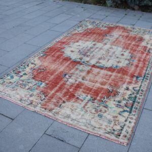 4.7 ft. x 8 ft. Vintage Turkish Rug TR99646 Image 1