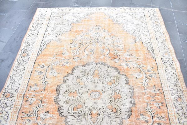 6 ft. x 9 ft. Vintage Turkish Rug TR99776 Image 4