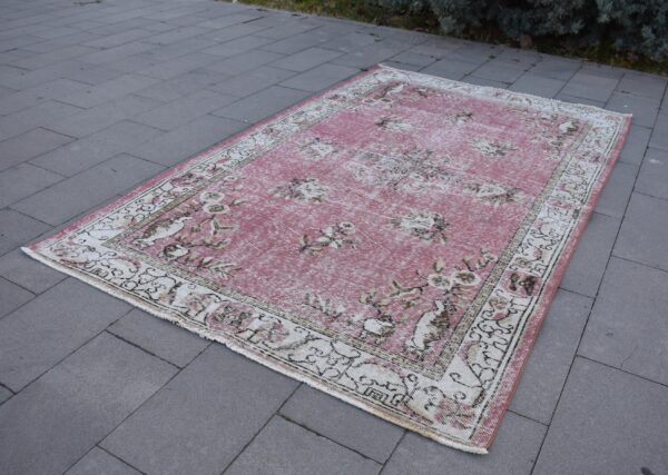 5.4 ft. x 8.9 ft. Vintage Turkish Rug TR99796 Image 1