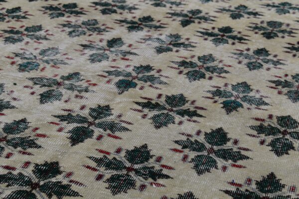 5.5 ft. x 9.3 ft. Vintage Turkish Rug TR99866 Image 4