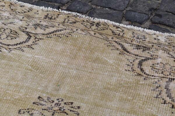 5.7 ft. x 8.9 ft. Vintage Turkish Rug TR99886 Image 5