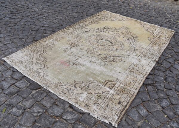5.7 ft. x 8.9 ft. Vintage Turkish Rug TR99886 Image 1