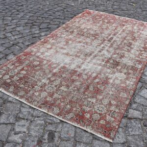 5 ft. x 8.7 ft. Vintage Turkish Rug TR99896 Image 1