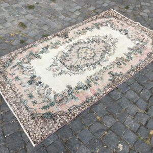 3.7 ft. x 6.7 ft. Vintage Turkish Rug TR20087 Image 1