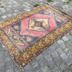 3.6 ft. x 5.3 ft. Vintage Turkish Rug TR20147 Image 1