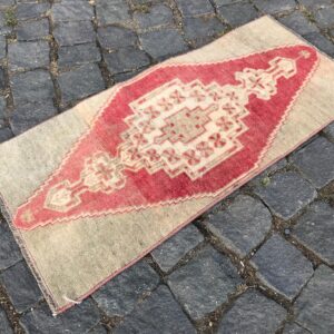 1.2 ft. x 2.8 ft. Vintage Turkish Rug TR20437 Image 1