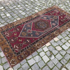 3.1 ft. x 6.8 ft. Vintage Turkish Rug TR20527 Image 1
