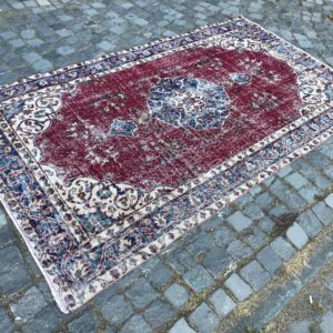 4.7 ft. x 8.2 ft. Vintage Turkish Rug TR20647 Image 1