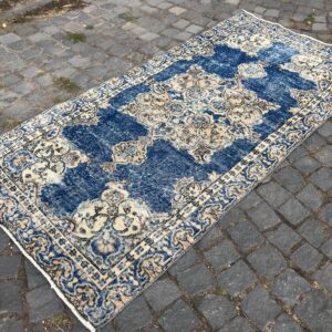 3.2 ft. x 6.7 ft. Vintage Turkish Rug TR20727 Image 1